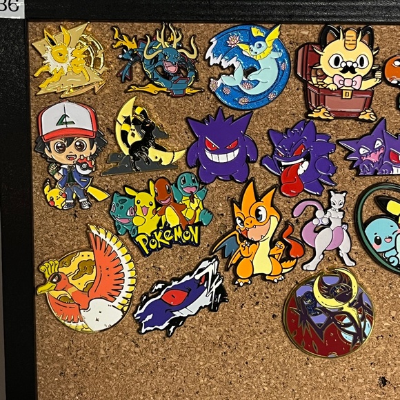 Pokemon Charmander Squirtle Pin Choice Pins Charizard Streetwear Hats Hat Brooch - Picture 2 of 8